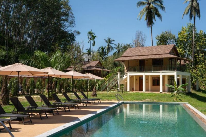 lost-horizon-resort-khao-sok-zwembad